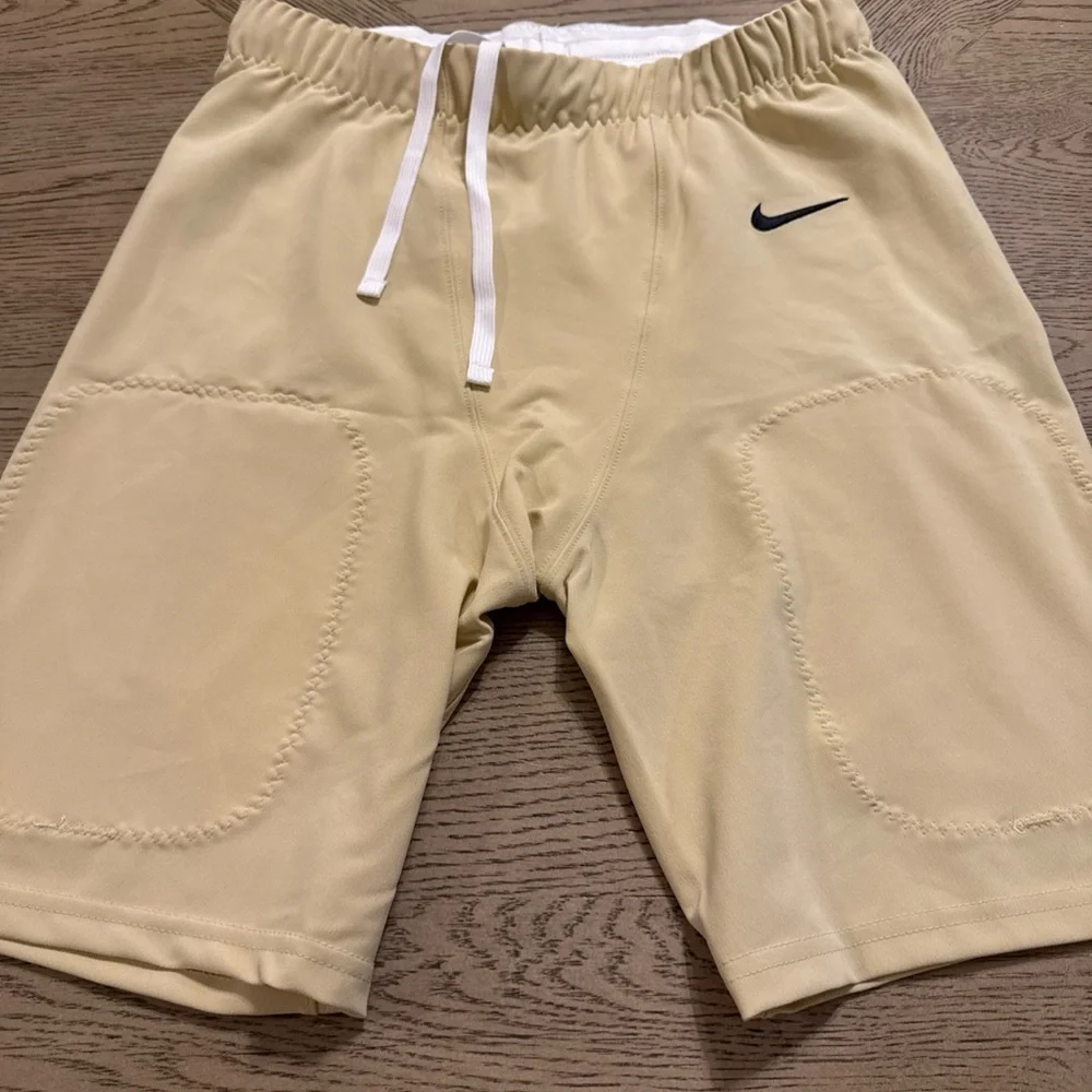 Nike Team Defender Performance Football Shorts Tan L